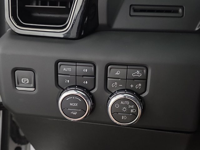 Used 2024 Summit White GMC AT4 image 26