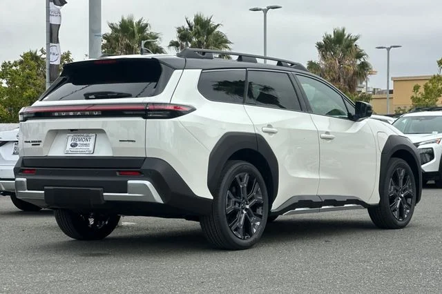 New 2026 CRYSTAL WHITE PEARL, TWO T Subaru Touring image 4