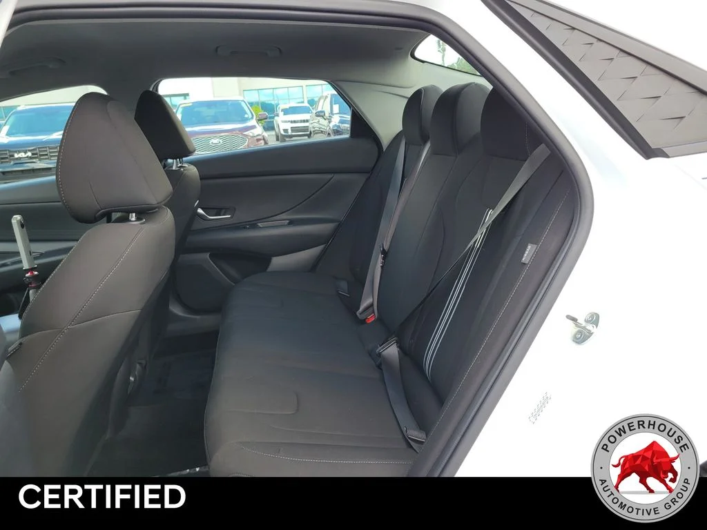 Used 2024 White Hyundai SEL image 15