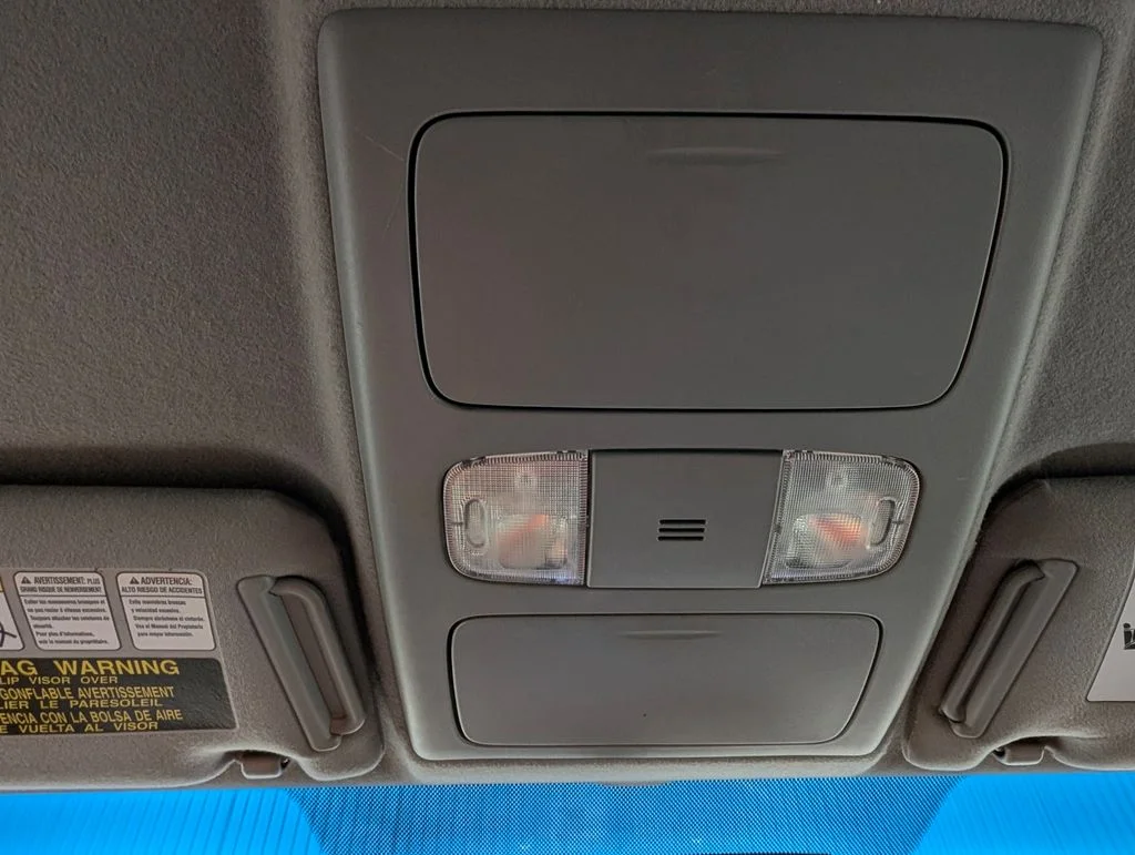 Used 2015 Black Toyota Base image 7