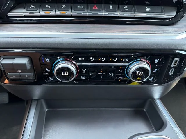 2026 GMC Sierra 1500 SLT - Photo 14