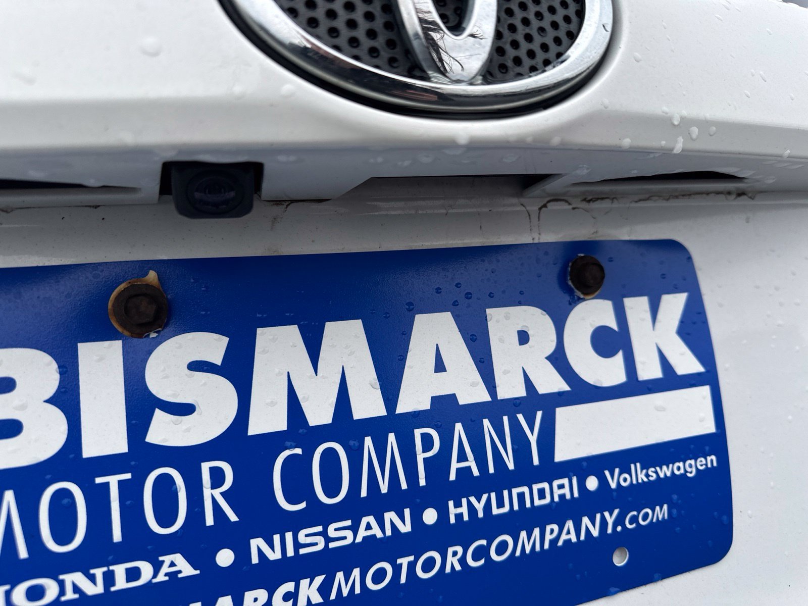 Used 2016 White Toyota XLE image 7