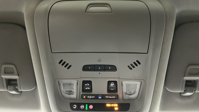 Used 2019 Summit White GMC SLT image 33