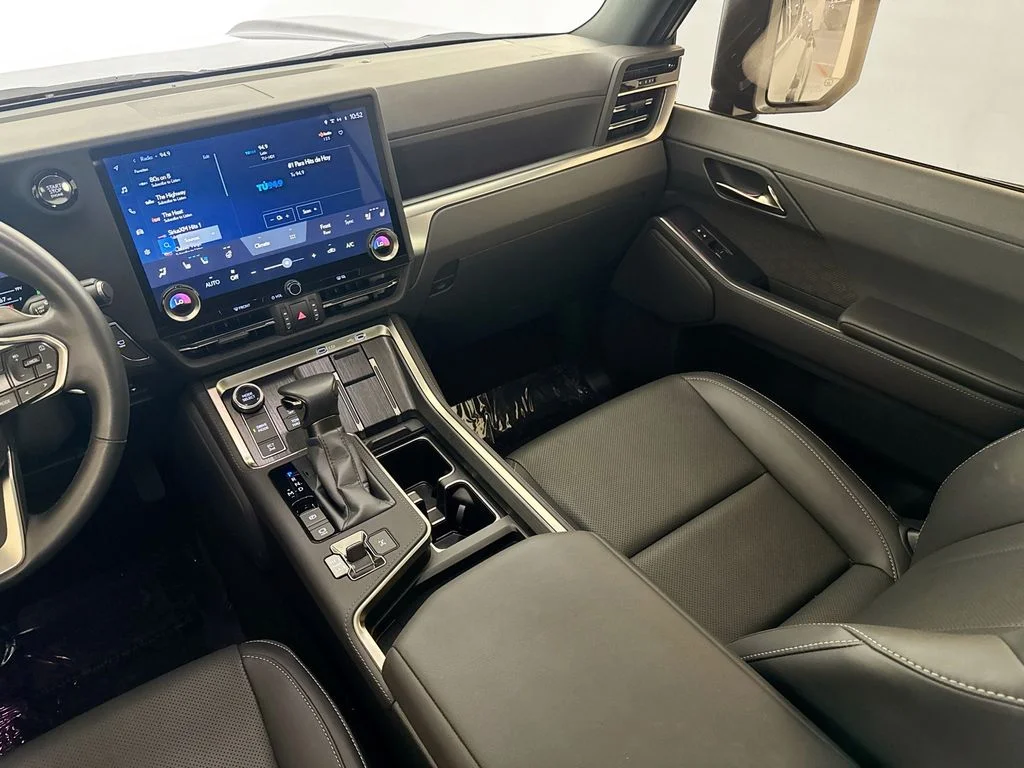 Used 2025 Black Lexus 550 Premium+ image 23