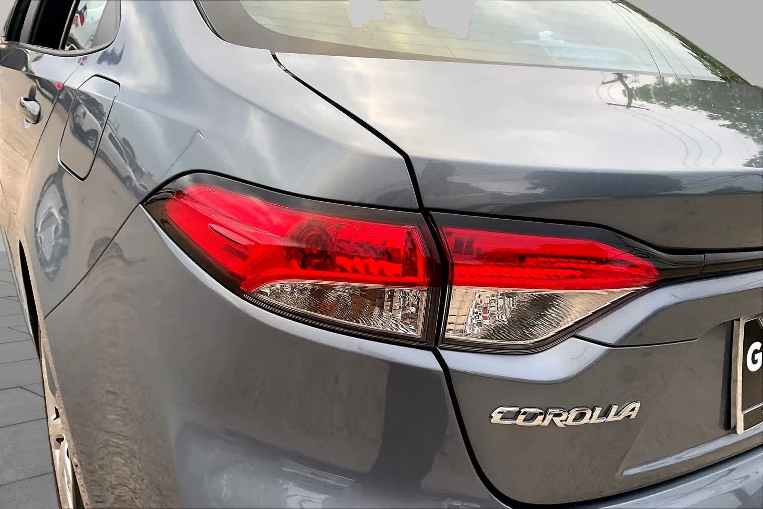 Used 2024 Celestite Toyota LE image 28
