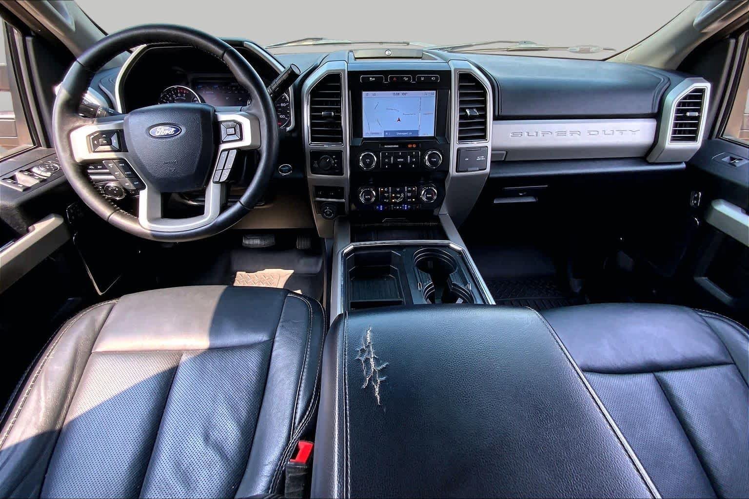 Used 2020 Star White Metallic Tri-Coat Ford LARIAT image 15