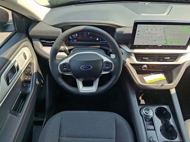 New 2026 Agate Black Metallic Ford Active image 7