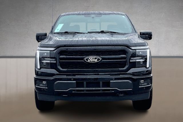 Used 2025 Black Ford Lariat image 3