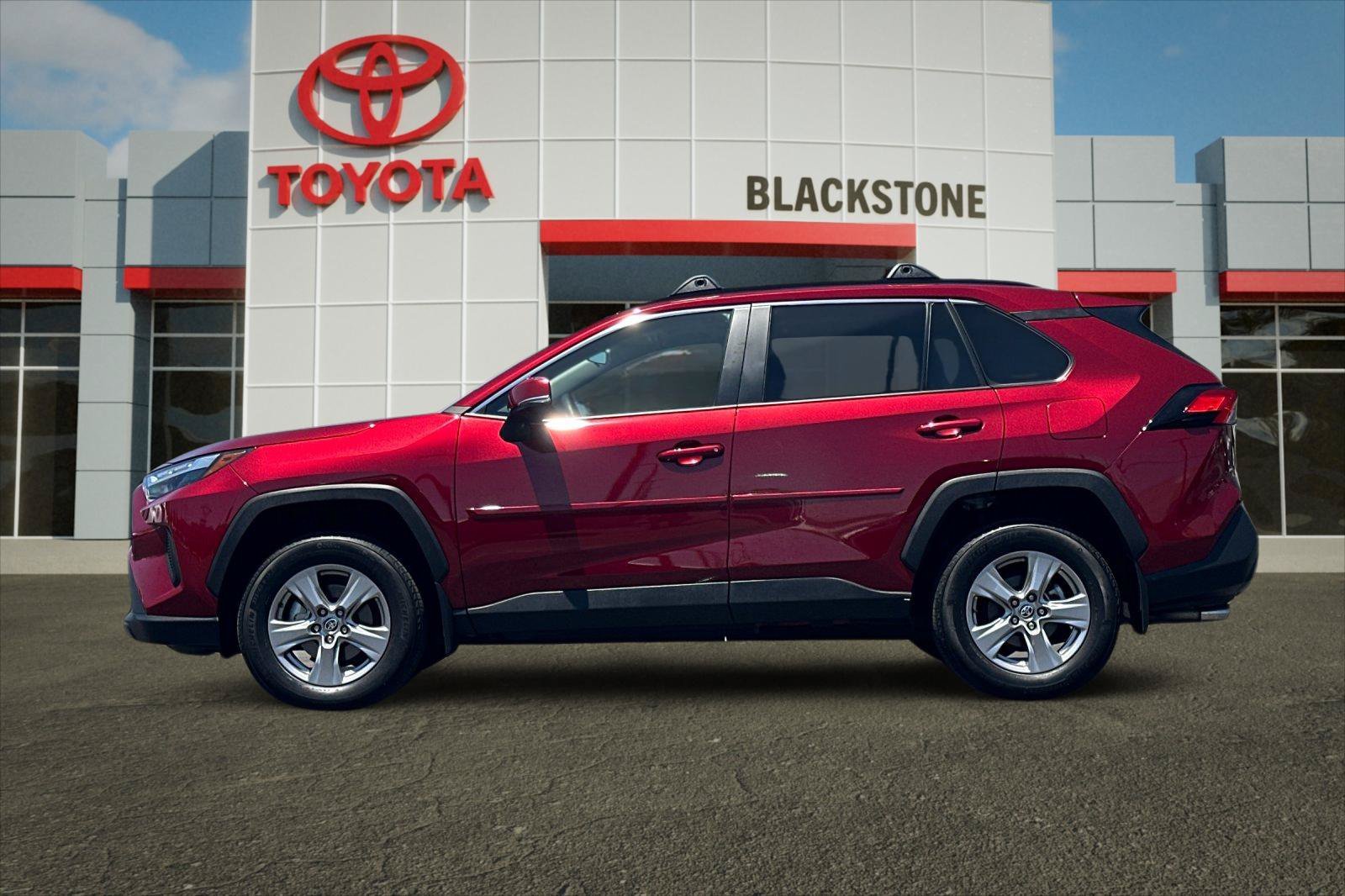 Certified Used 2025 Ruby Flare Pearl Toyota XLE image 6