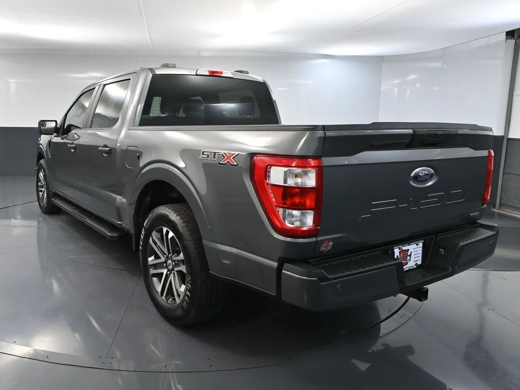 Used 2021 Gray Ford XL image 9