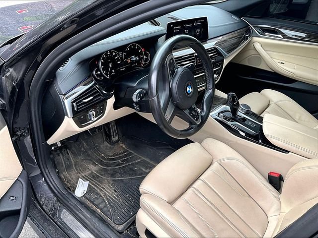 Used 2017 Dark Graphite BMW 540i xDrive image 8