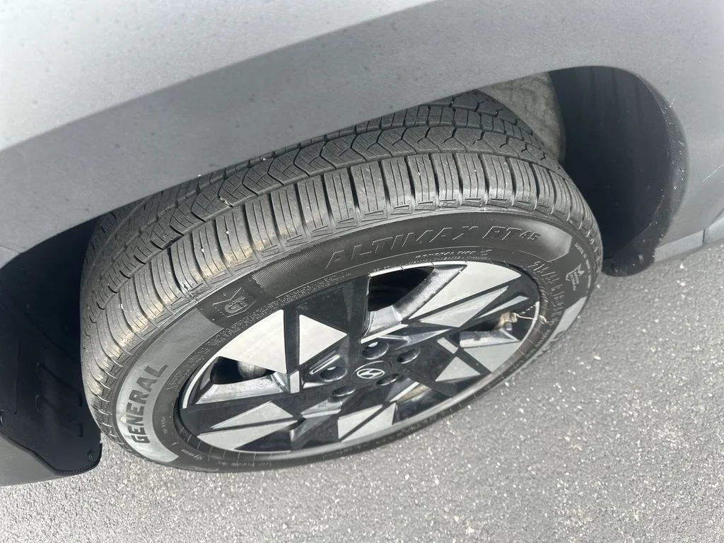Certified Used 2024 White Hyundai SEL image 16