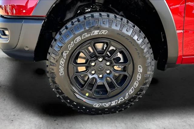 New 2026 Molten Red Pearl-Coat Exterior Paint RAM Rebel image 19