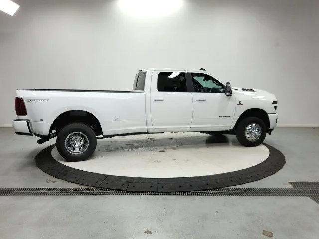 New 2026 Bright White Clear-Coat Exterior Paint RAM Laramie image 9