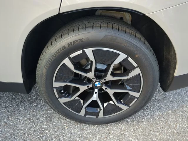 New 2026 Dune Grey Metallic BMW 30 xDrive image 35