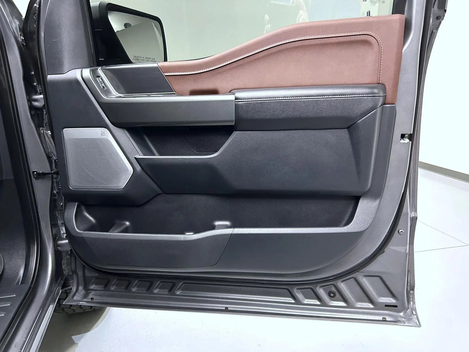 Used 2023 Gray Ford Lariat image 16
