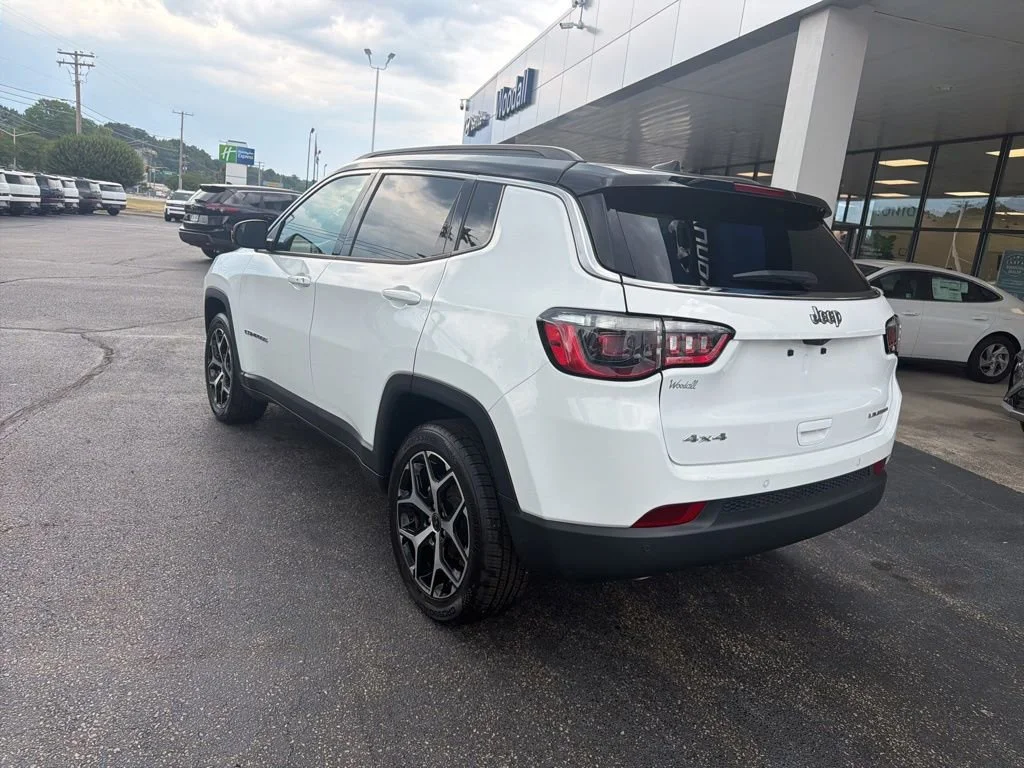 Used 2025 White Jeep Limited image 7