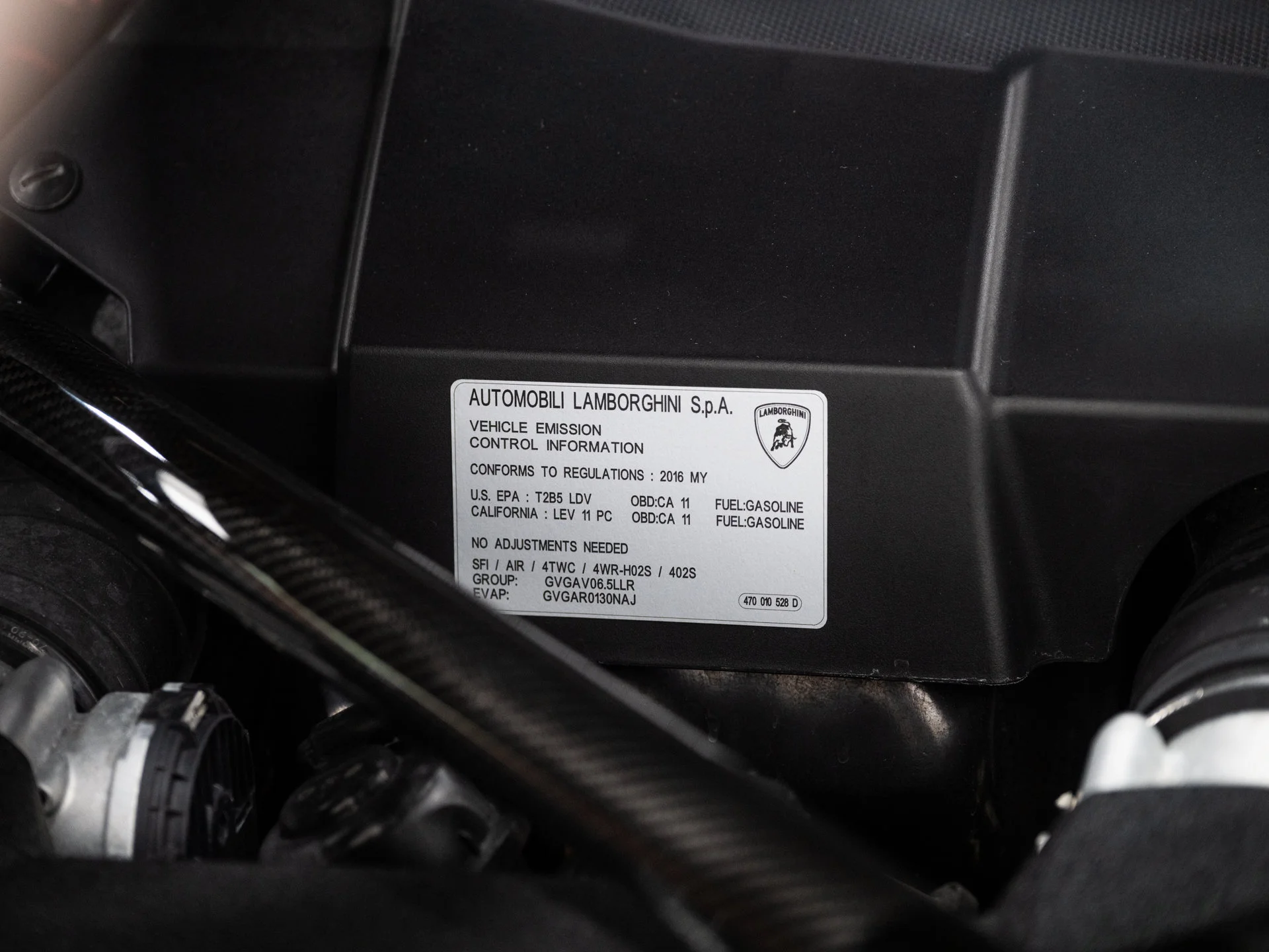 Used 2016 Arancio Atlas Pearl Effect Lamborghini LP700-4 image 55
