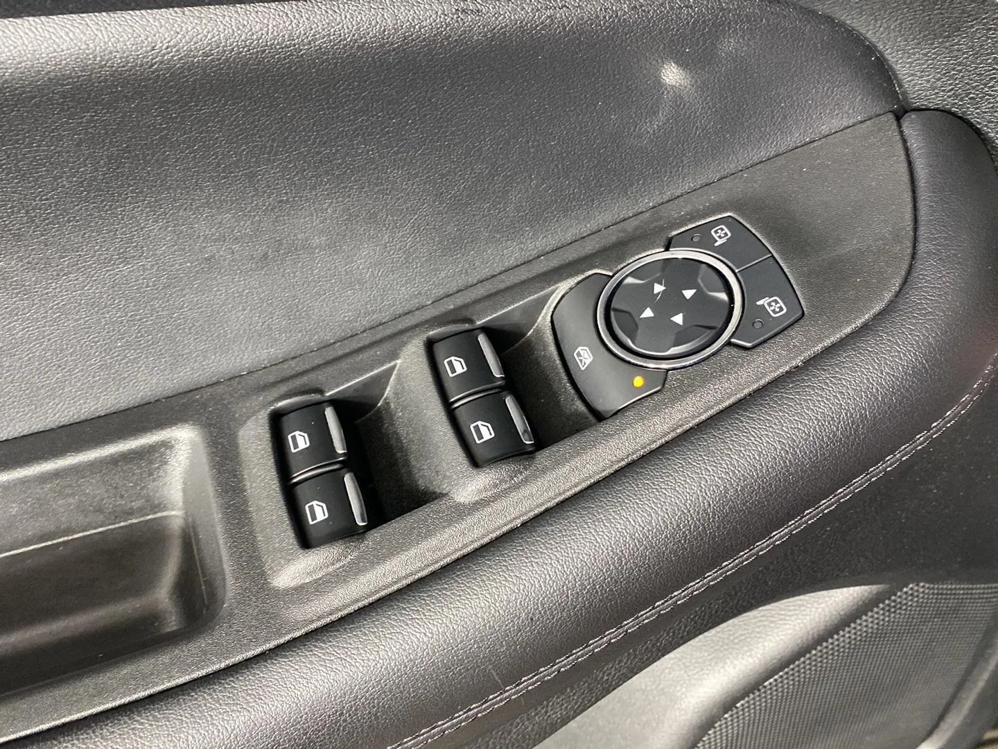Used 2023 Agate Black Ford SEL image 13