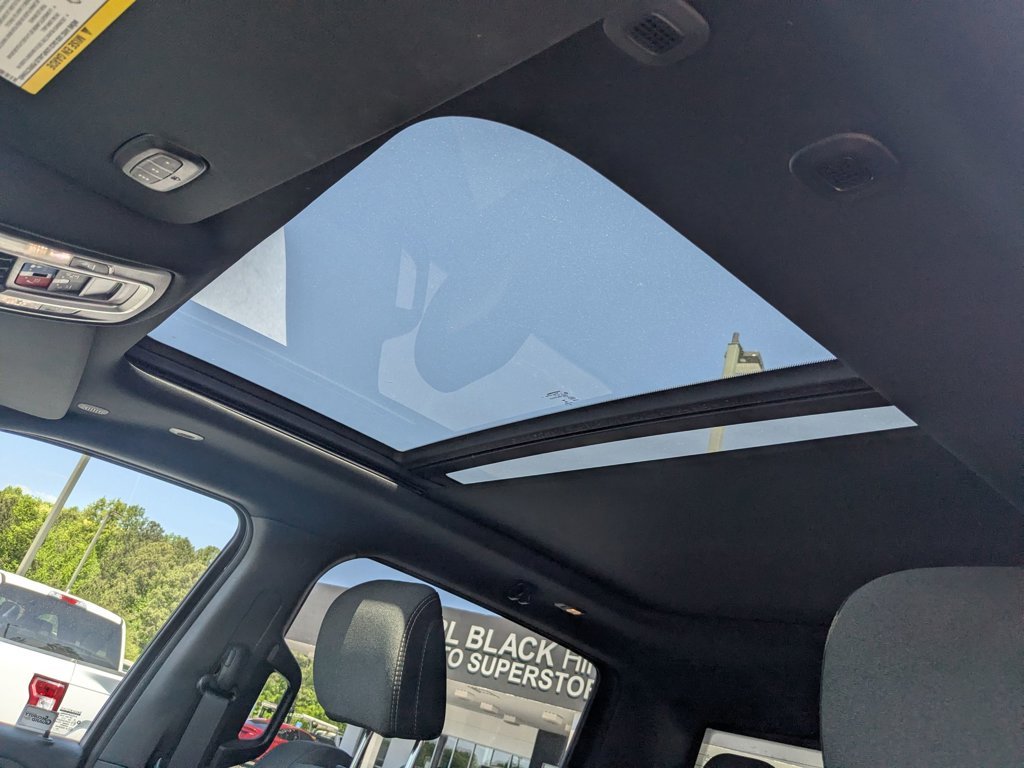 Used 2022 Bright White Clearcoat Ram Big Horn image 24
