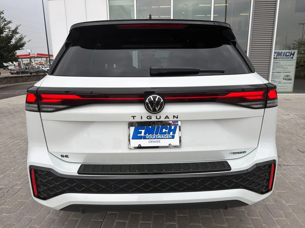 Certified Used 2025 White Volkswagen 2.0T SE R-Line Black image 6