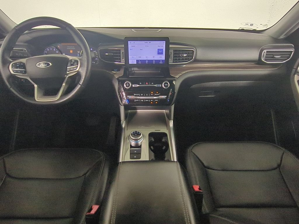 Used 2022 Black Ford Limited image 19