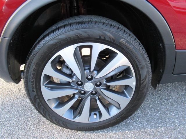 Used 2022  Buick Preferred image 7