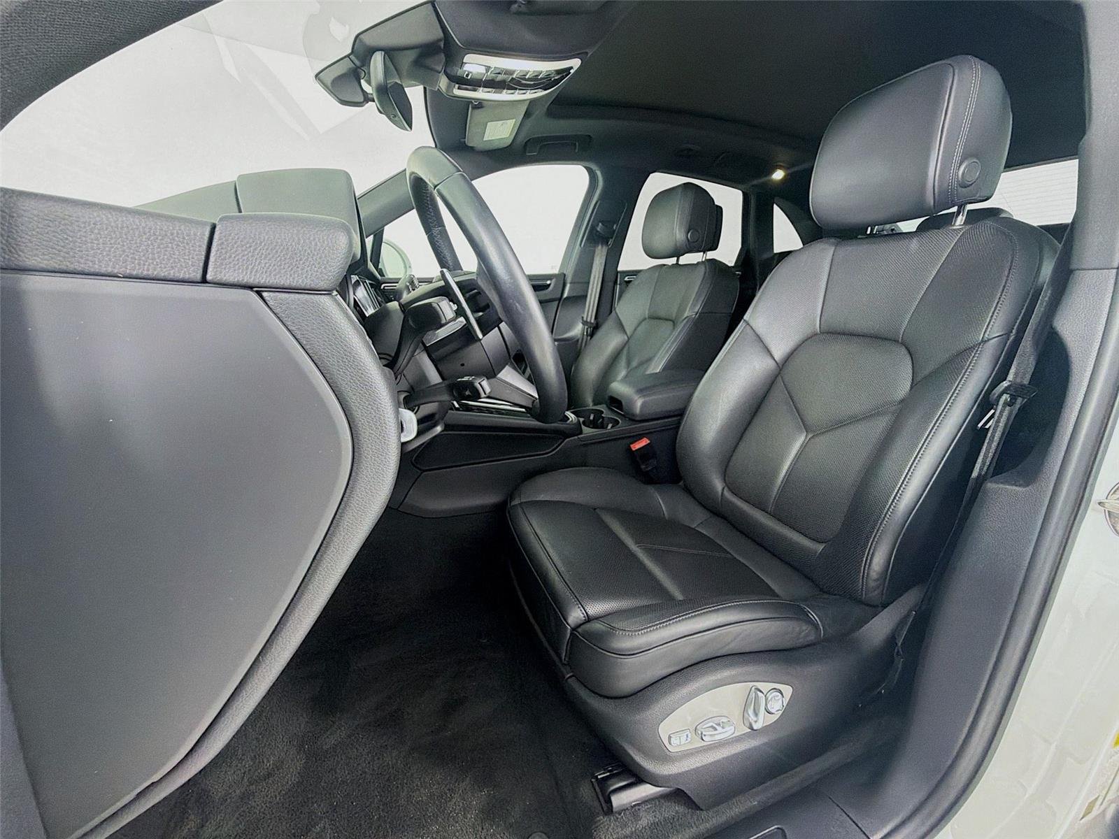Used 2023 White Porsche T image 5