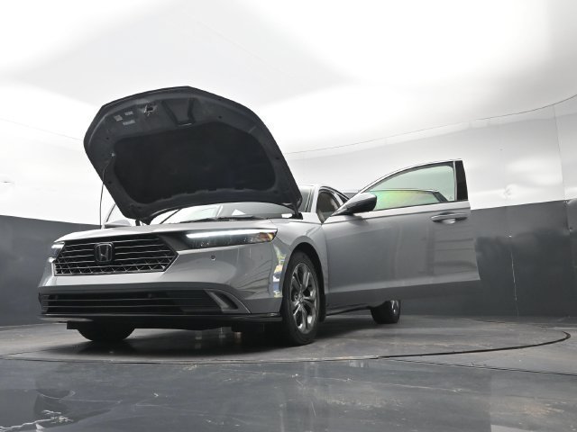 Certified Used 2025 Urban Gray Pearl Honda HYBRID EX-L image 79