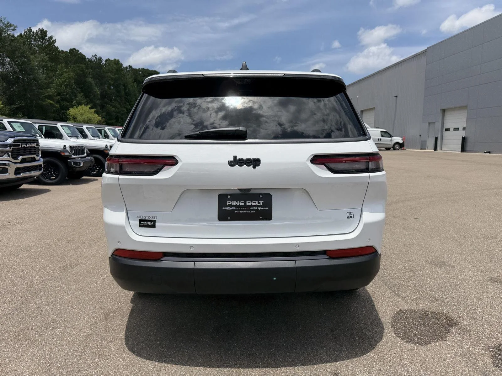 New 2026 Bright White Clear-Coat Exterior Paint Jeep 85th Anniversary Edition image 5