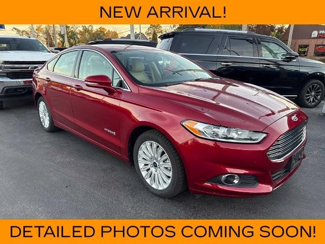 Used 2013 Ruby Red Metallic Ford SE image 9