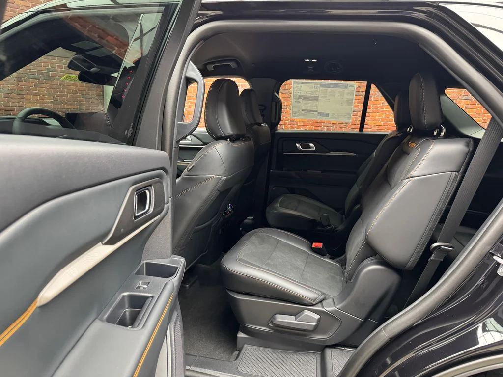 New 2026 Agate Black Metallic Ford Tremor® image 23