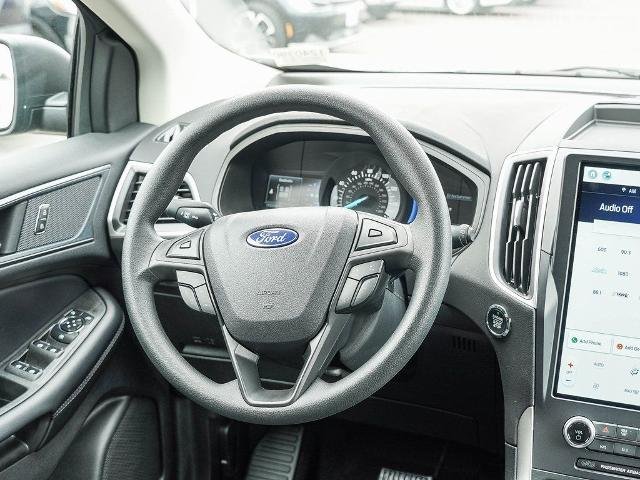 New 2024 Agate Black Metallic Ford SE image 41