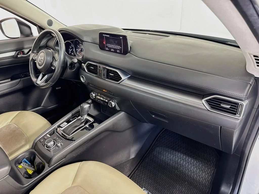 Used 2018 Snowflake White Pearl Mica Mazda Touring image 31