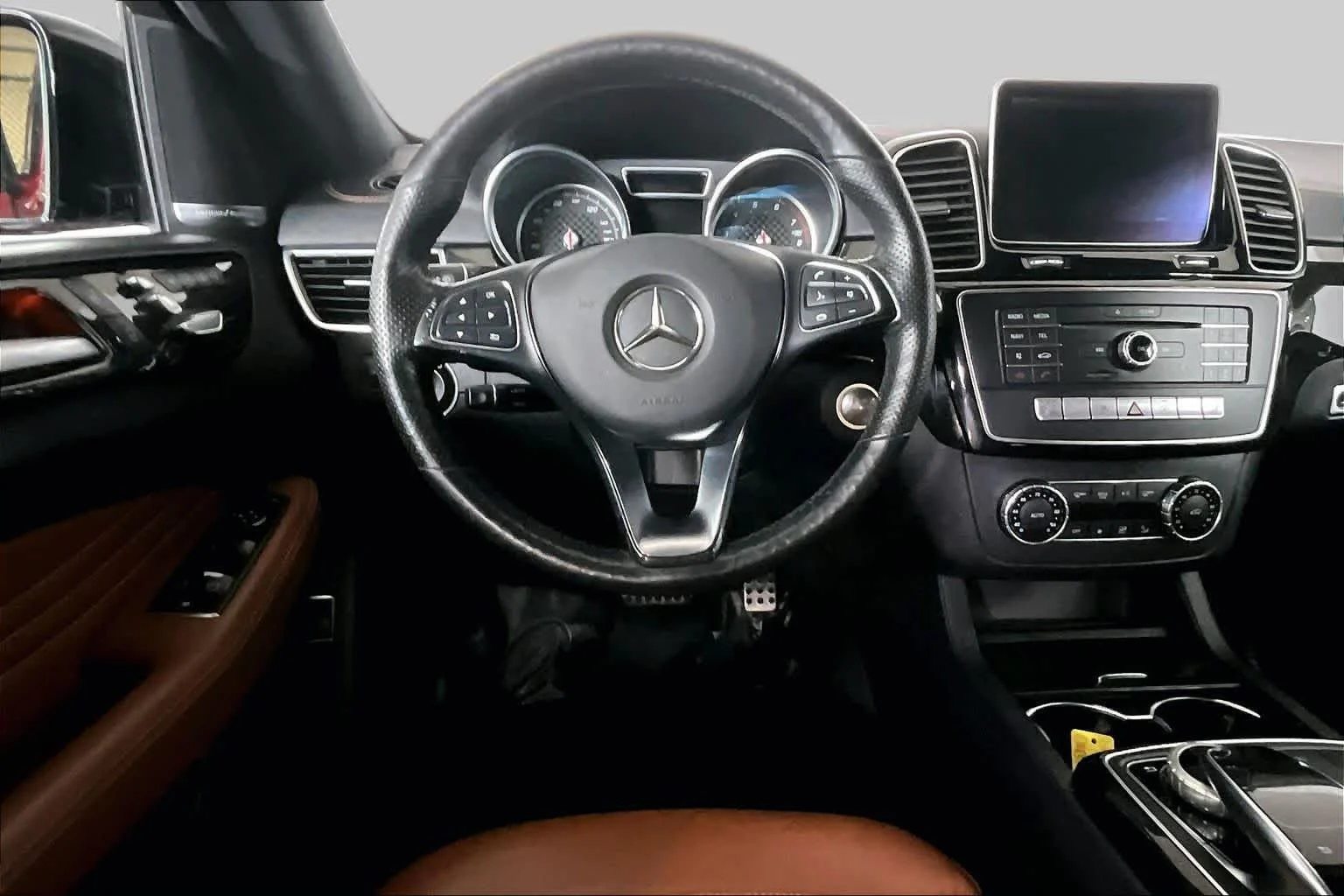Used 2016 designo Cardinal Red Metallic Mercedes-Benz GLE 450 AMG® image 6