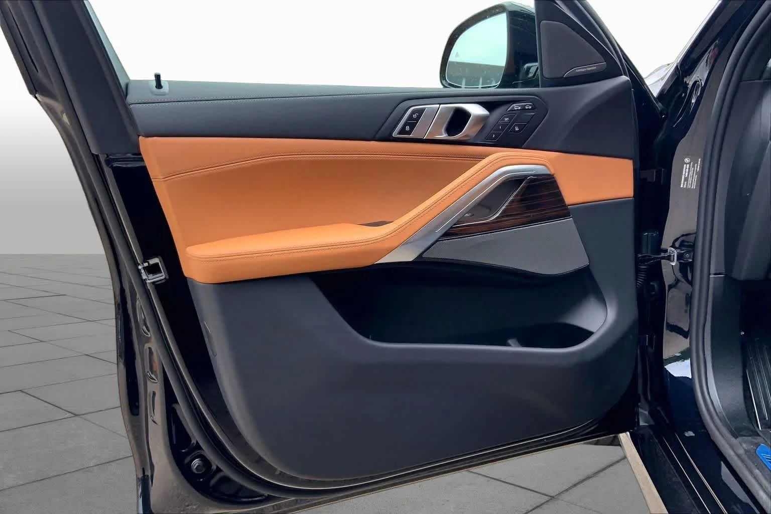 New 2027 Carbon Black Metallic BMW xDrive40i image 10