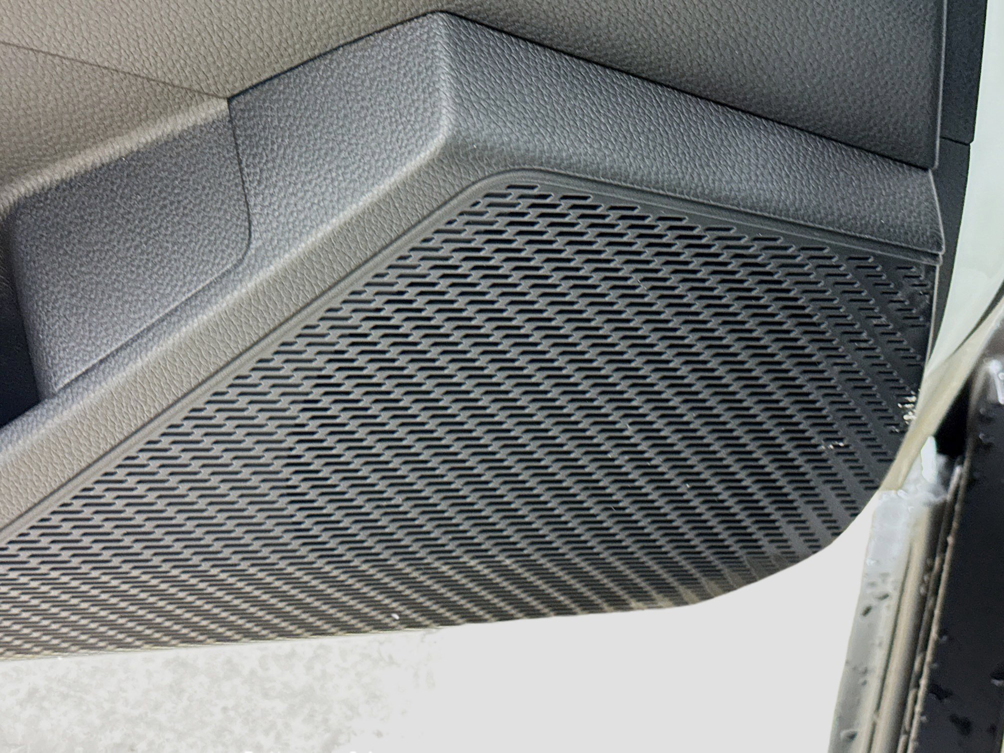 2025 Honda Accord SE - Photo 13