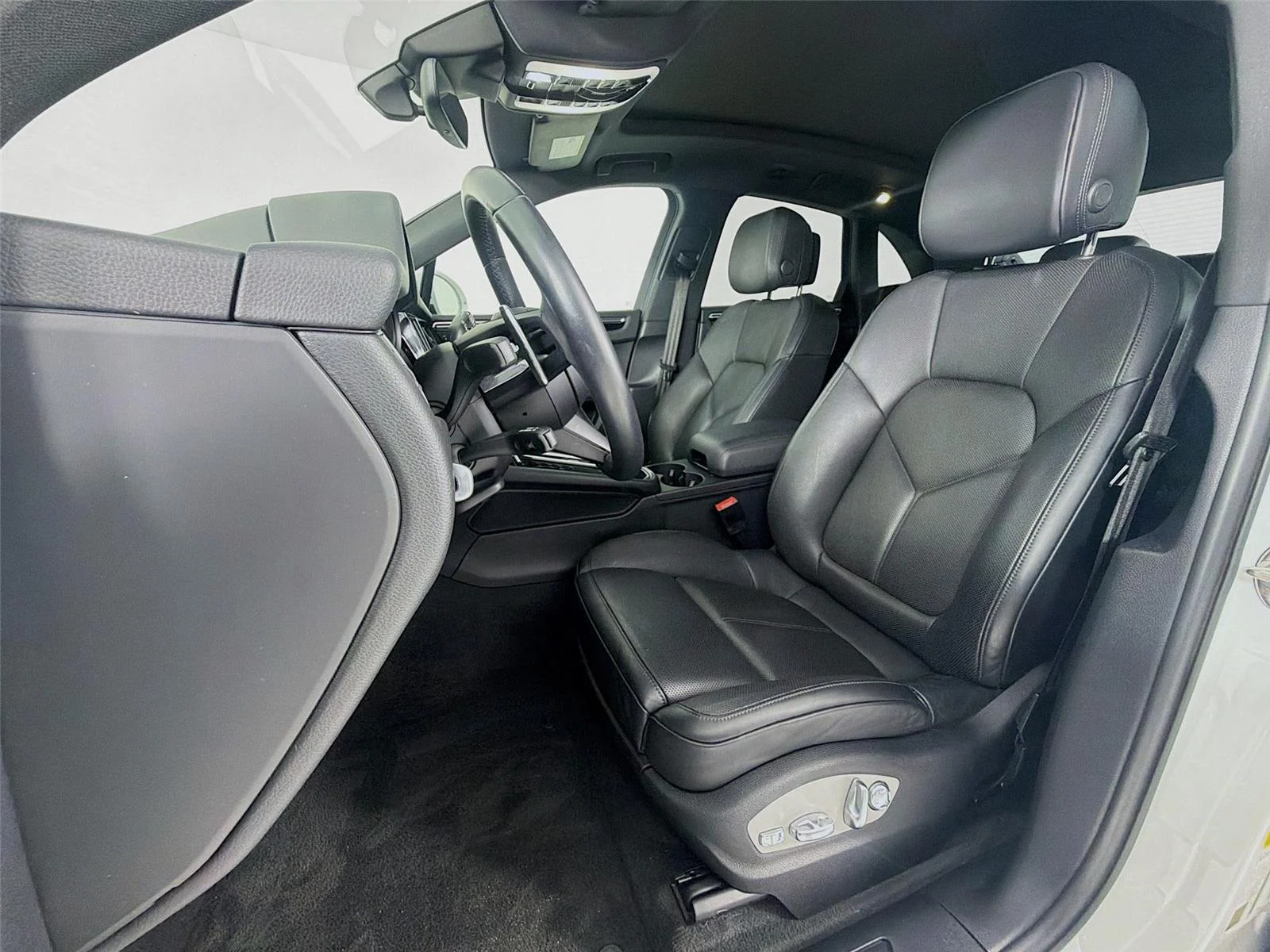 Used 2023 White Porsche T image 5