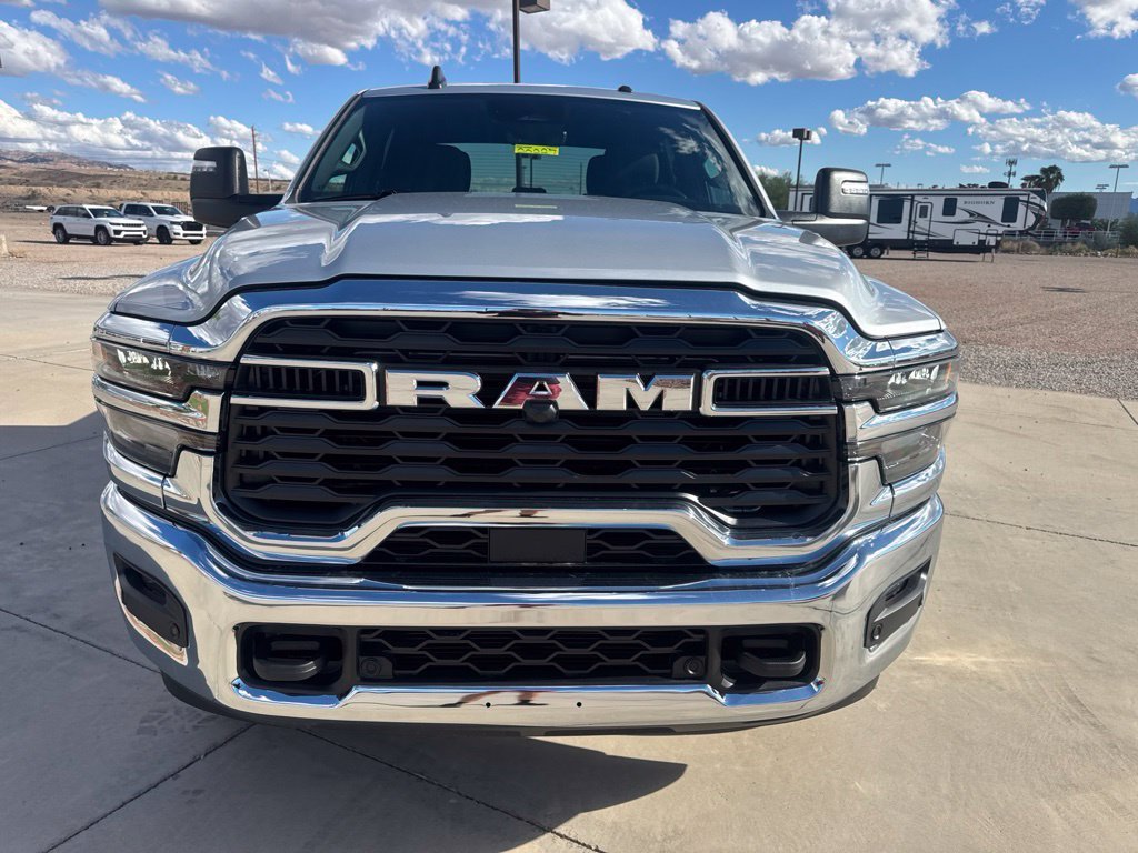 New 2027 Silver-Zynith Exterior Paint RAM Big Horn image 7