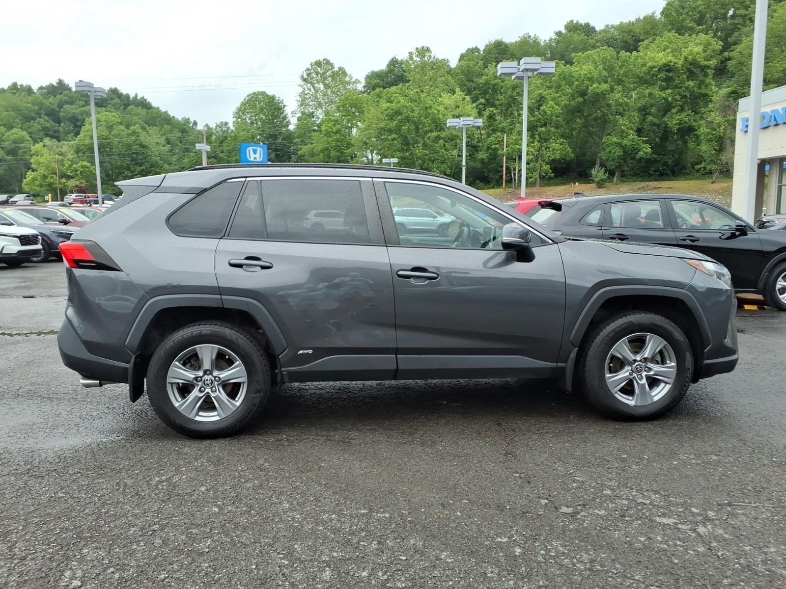 Used 2022 Magnetic Gray Metallic TOYOTA  image 8