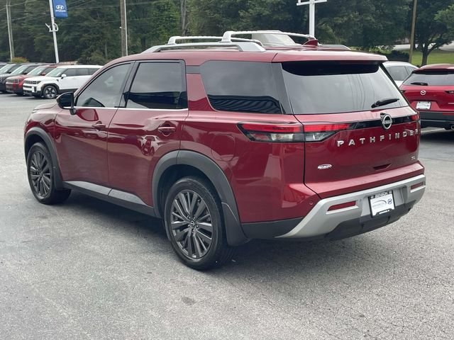 Used 2022 Scarlet Nissan SL image 5