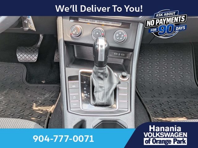 Used 2021 White Volkswagen  image 20