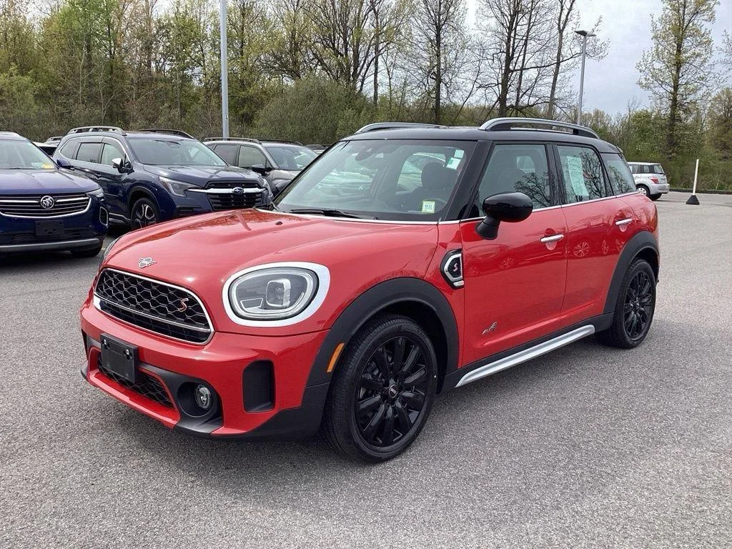 Used 2022 Chili Red MINI Signature image 3