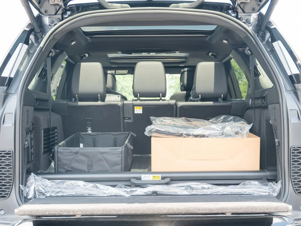 New 2026 Gray Land Rover Dynamic SE image 25