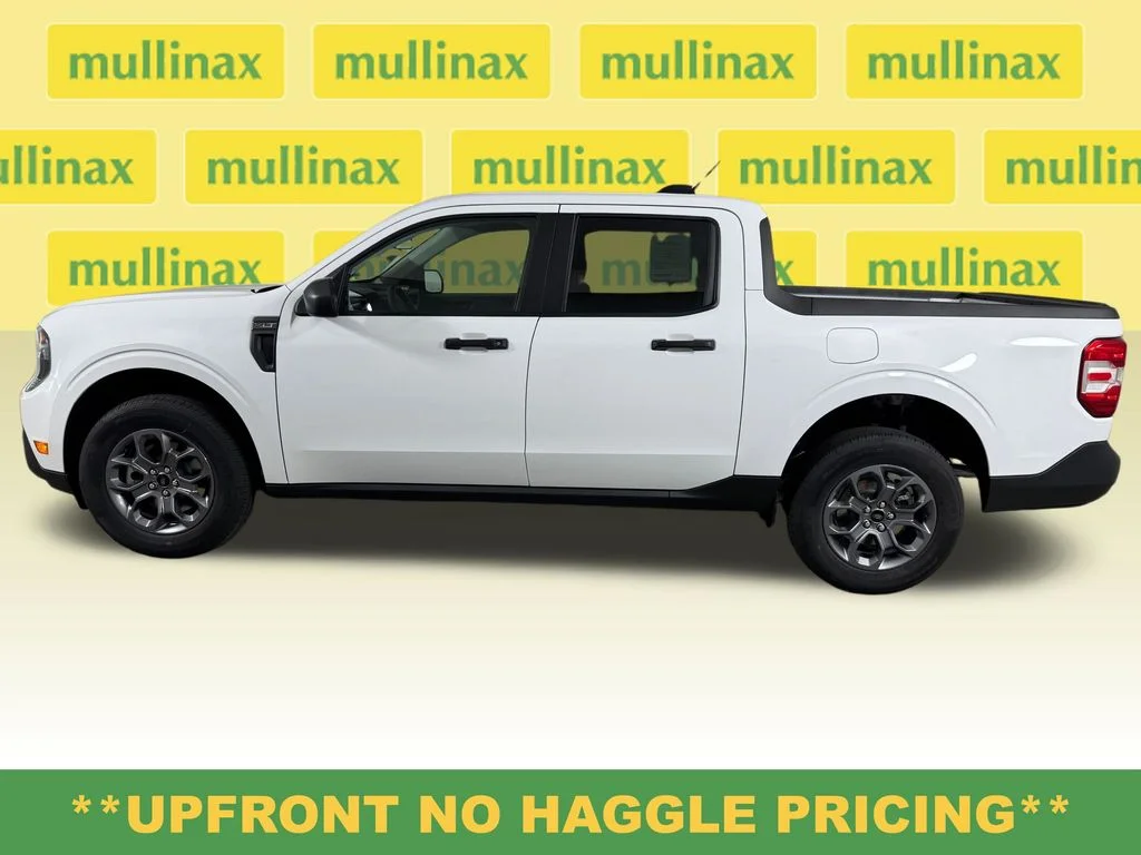 New 2026 White Ford XLT image 2