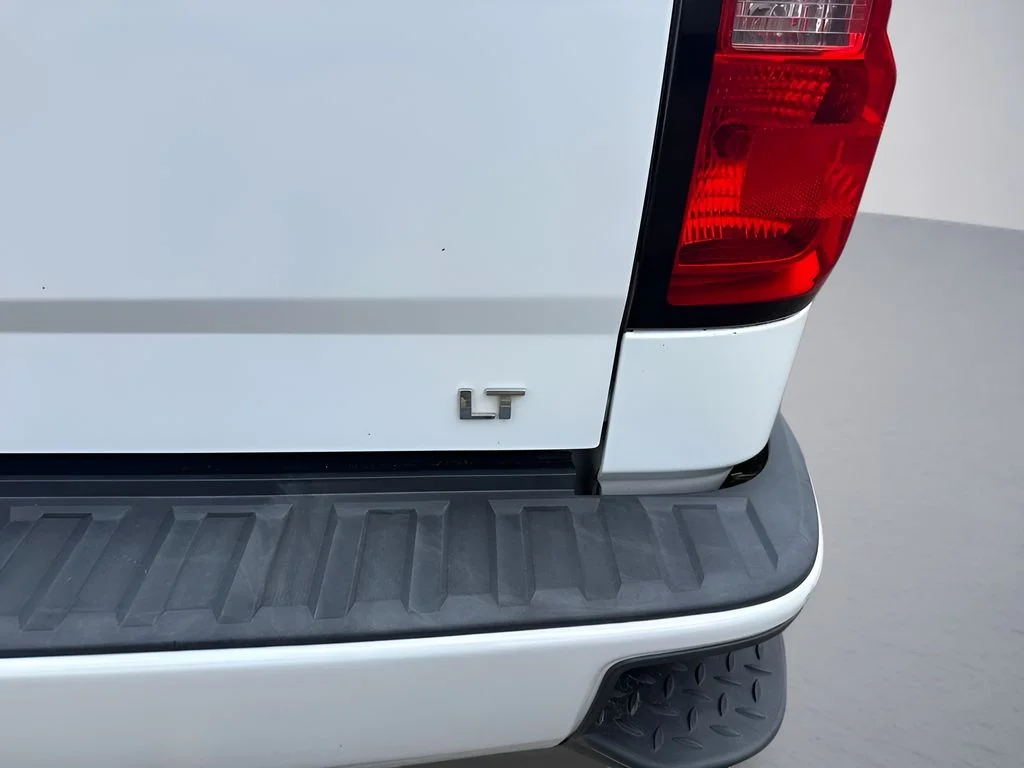 Used 2017 White Chevrolet 2LT image 29