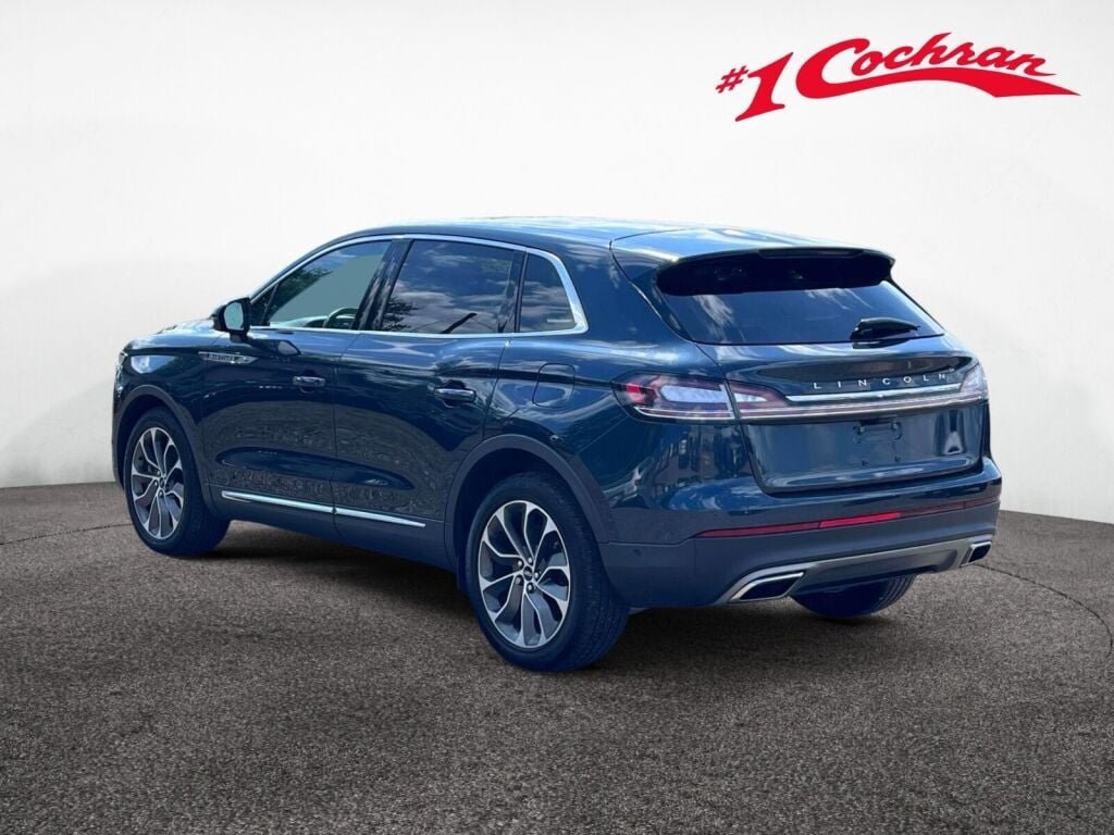 Used 2023 Flight Blue Lincoln Reserve image 9