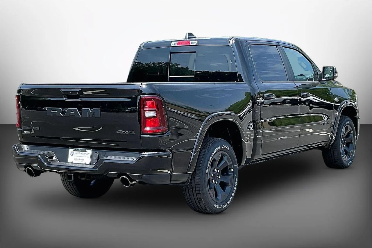 New 2026 Diamond Black Crystal Pearlcoat RAM Big Horn/Lone Star image 8
