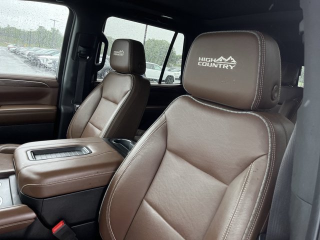 Used 2023 White Chevrolet High Country image 11