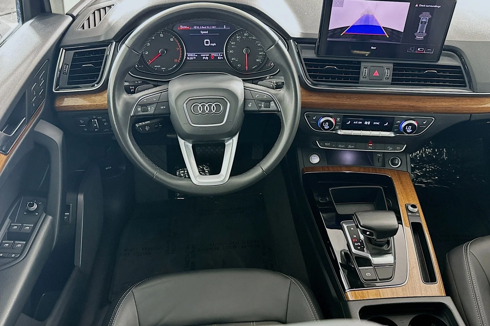 Used 2023 Daytona Gray Pearl Effect Audi S line Premium image 5
